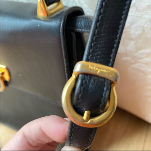 Vintage Salvatore Ferragamo Gancini Handbag - Picture 4 of 16